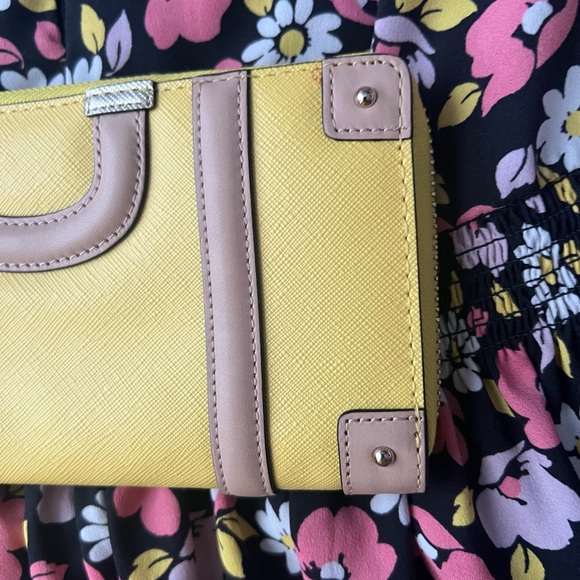 *SOLD* Kate Spade Go Fly a Kite Wallet - Picture 11 of 16